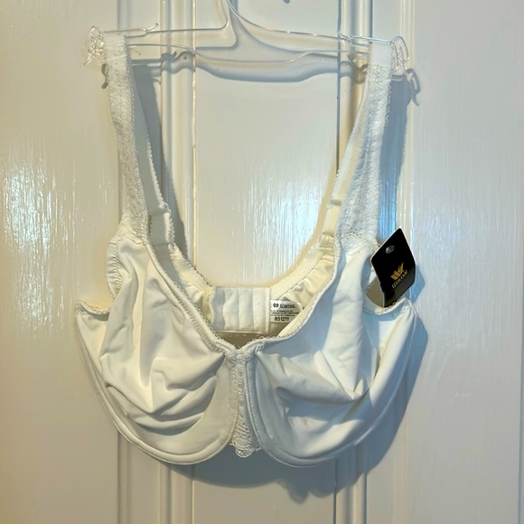 Wacoal 34DDD minimizer bra BRAND NEW - Picture 1 of 3